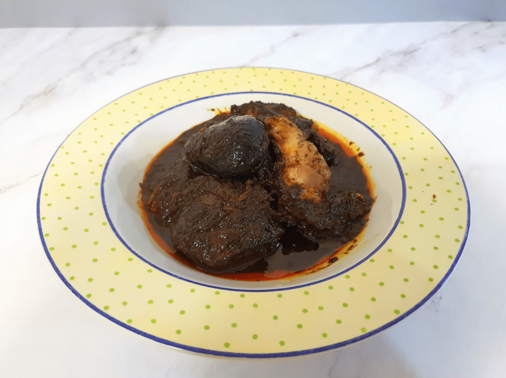 Tingkat Ayam Buah Keluak