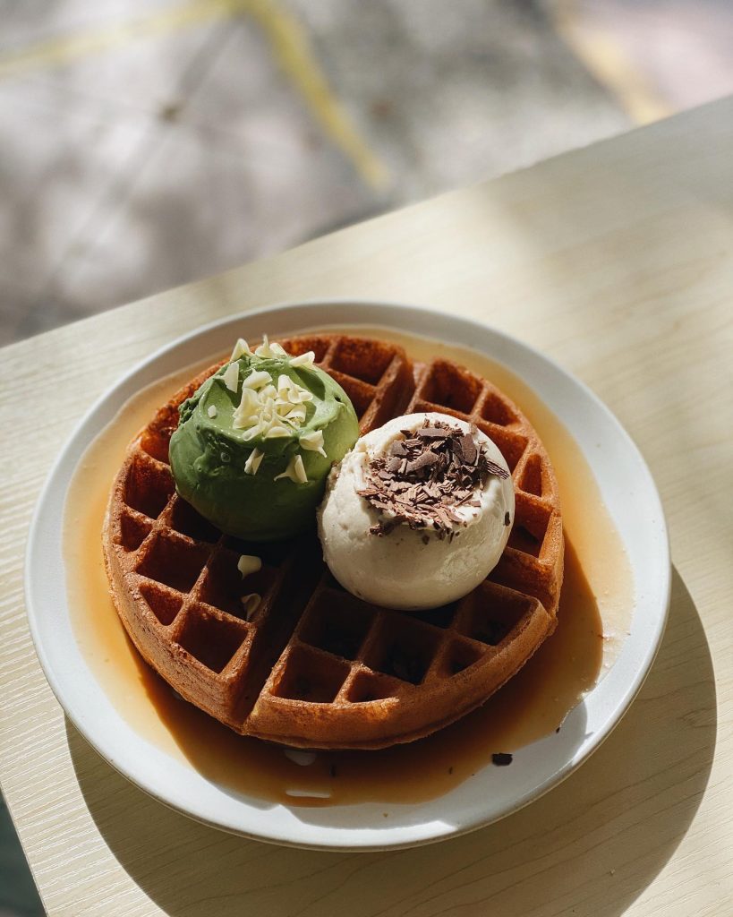 hey gelato ice cream waffle