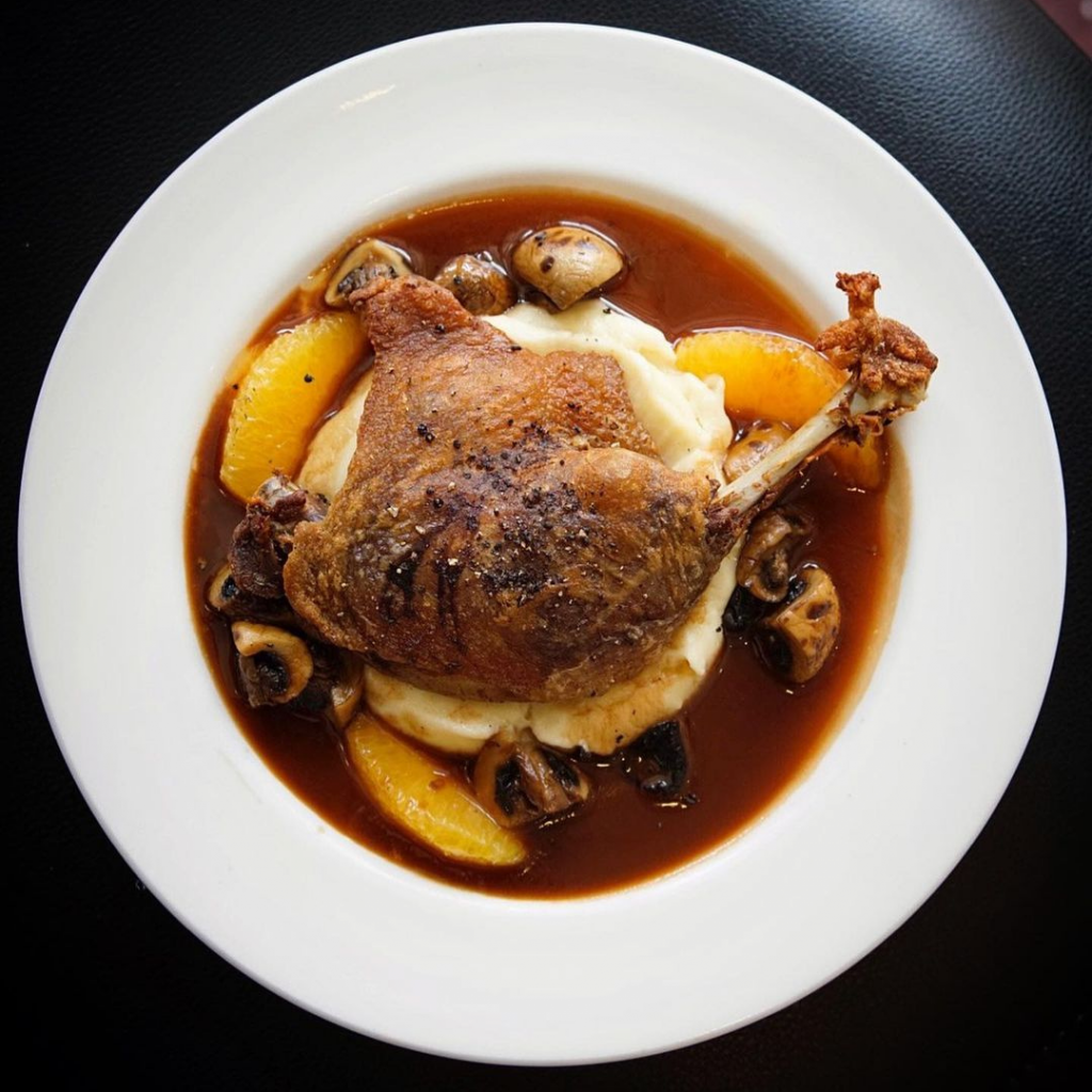 Saveur Restaurant