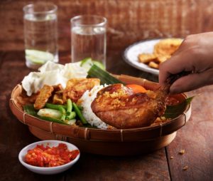 picture of ayam penyet